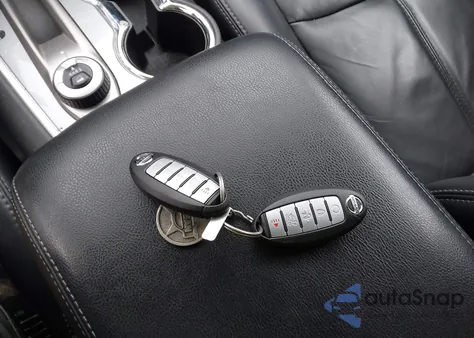 2018 Nissan Pathfinder Sl из США, поврежденный, VIN 5N1DR2MM8JC613477